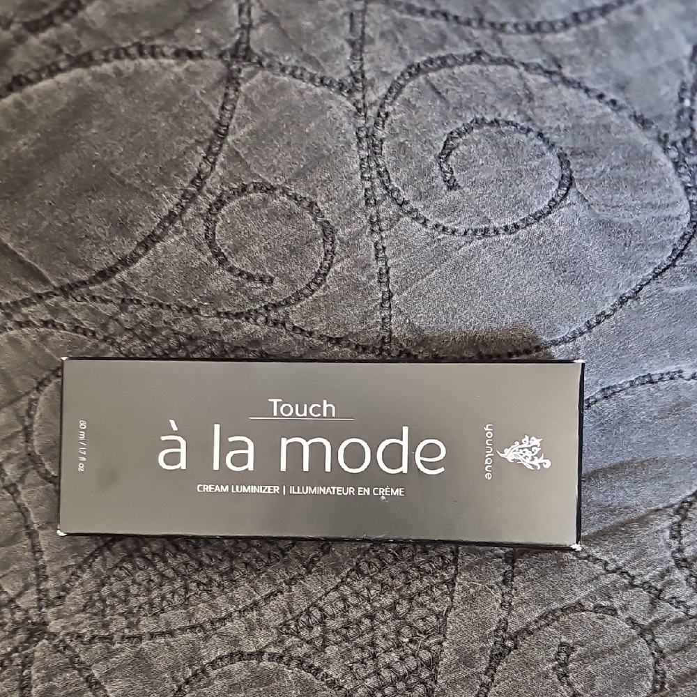 Younique Touch à la mode Cream Luminizer